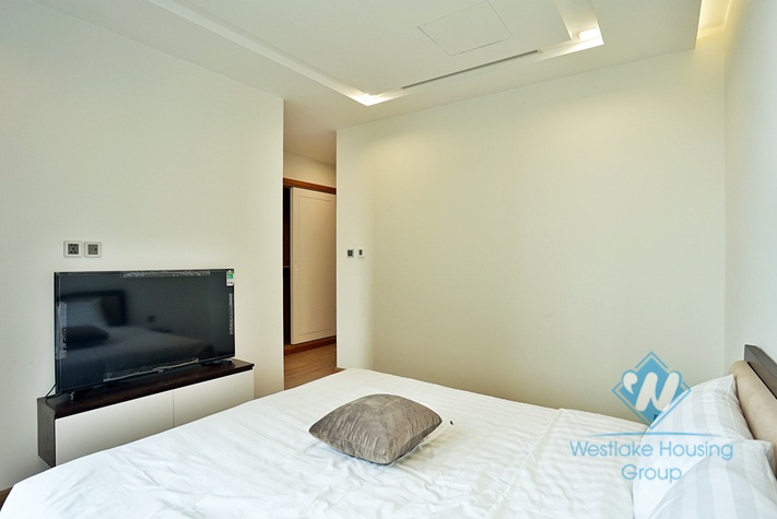 Three bedrooms apartment in Vinhome Metropolis for rent, Ba Dinh District 